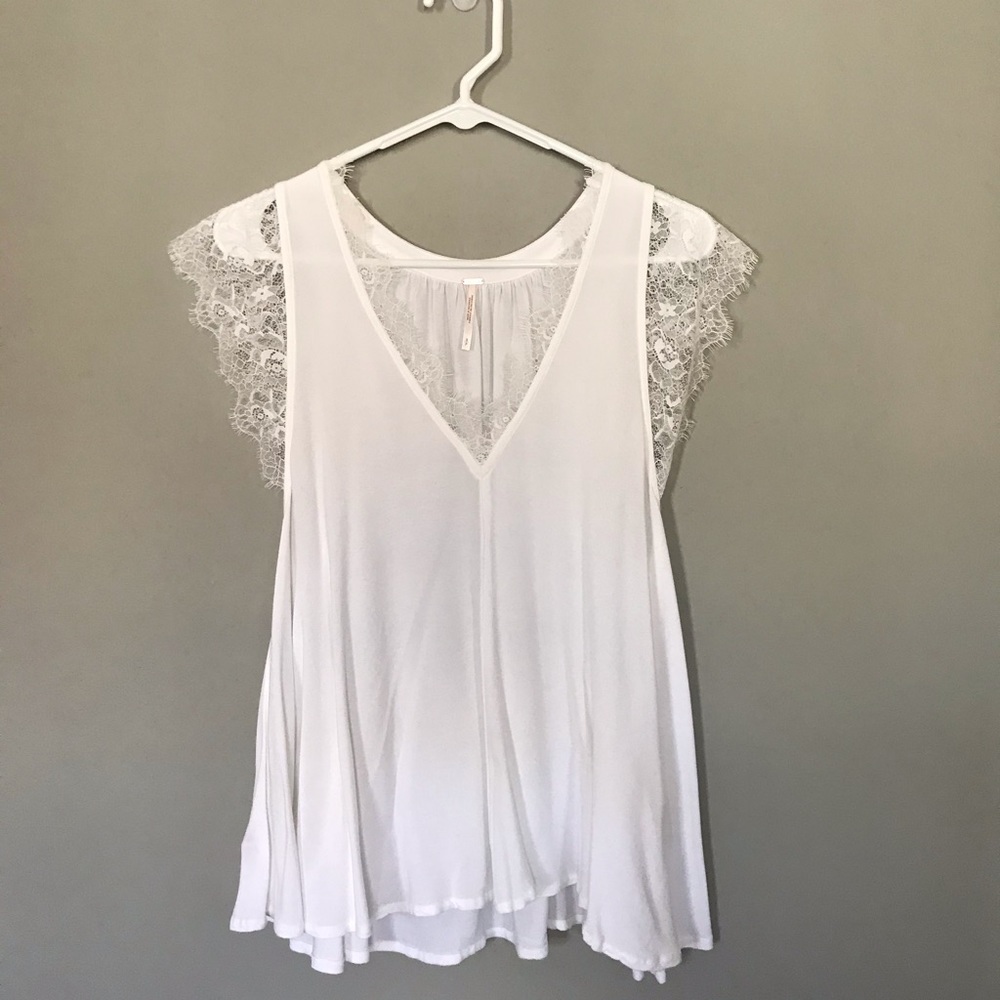 Free People white lace sleeveless top